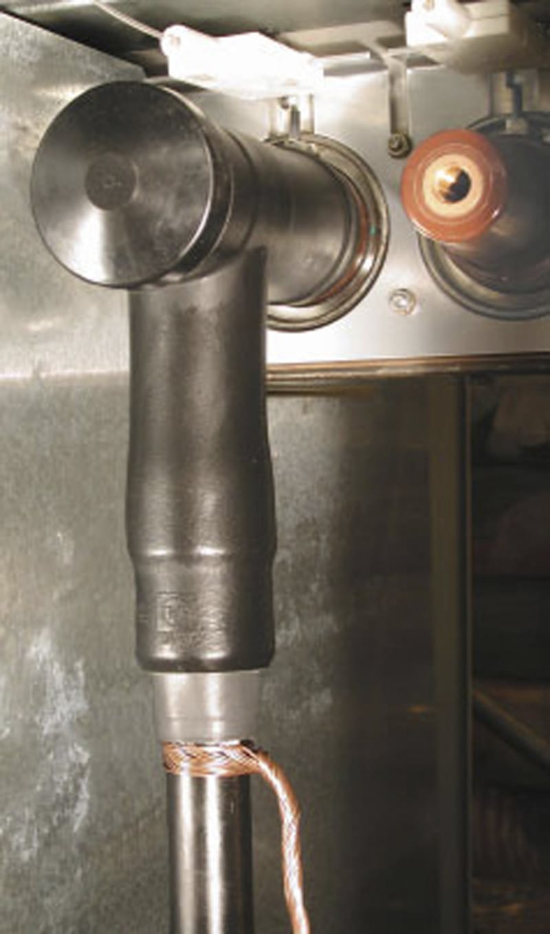 T-connector CB 12/24-630 95-240SKRU (1131772)