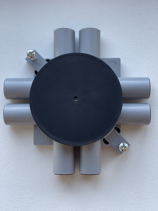Ceiling Box 32mm 8-Run (1202564)