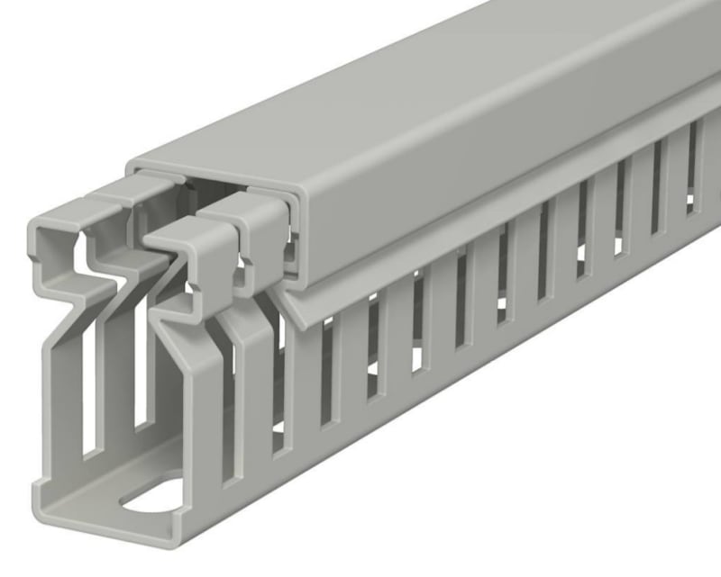 Slisset Channel 30X15 (hxb) 2M (LK4 30015)