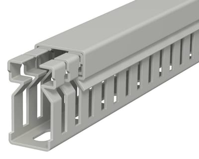Slisset Channel 30X15 (hxb) 2M