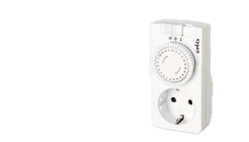 Gylling Teknikk 407014 Domo DT15 Plug-In Time Switch with Earth