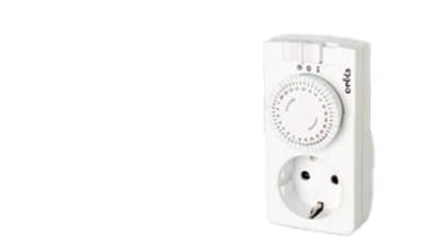 Gylling Teknikk 407014 Domo DT15 Plug-In Time Switch with Earth
