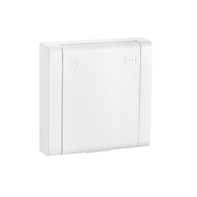 SG Armaturen 77080 IF IP44 Single Socket Outlet with Earth, White