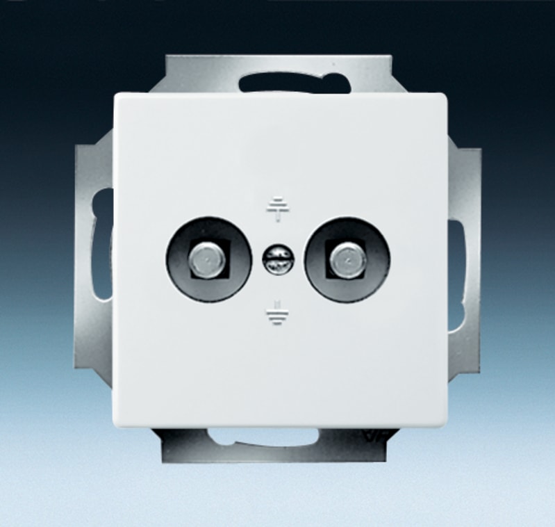ABB 2CKA002495A0086 for connecting wires up to 1 x 6 mm² and 4 x 2.5 mm².Connection bolts according German Standard DIN 42801.