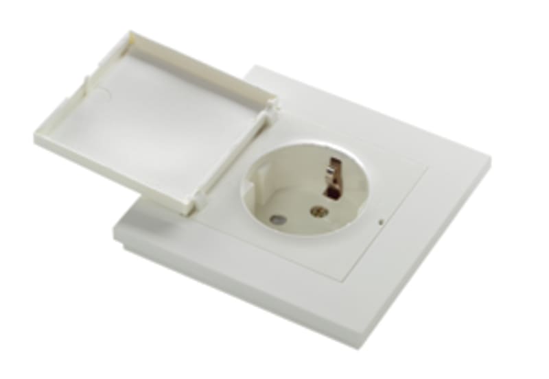 ELKO EKO03772 Plus Single Socket with Earth, Cover, Flush-mounted Havplast
