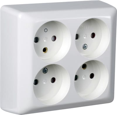 Socket. 4DOB. with child protection (shuttered) on