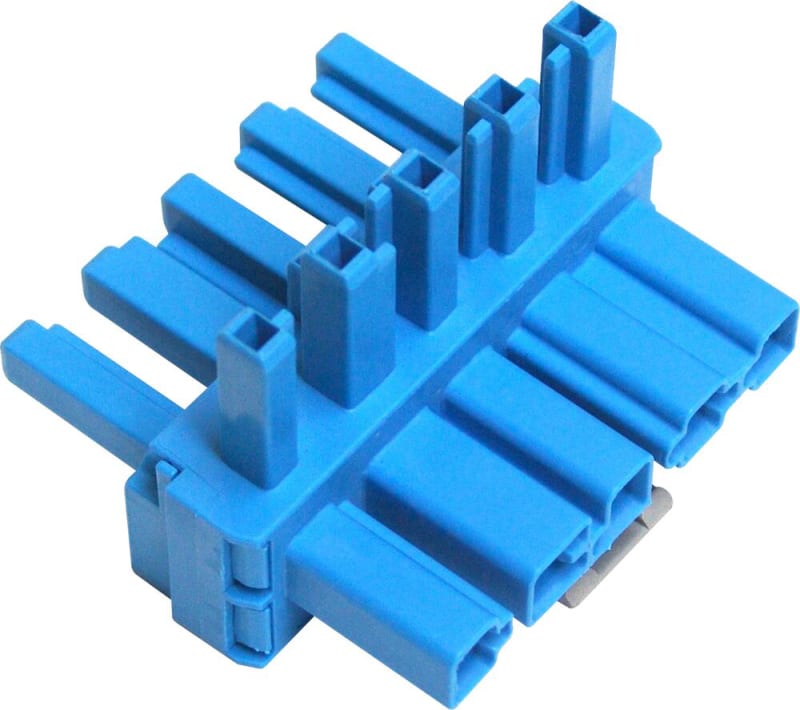 T-distribution connector; 5-Pole; Cod. I; 1 input; 2 outputs; 2 locking levers; blue (770-617)