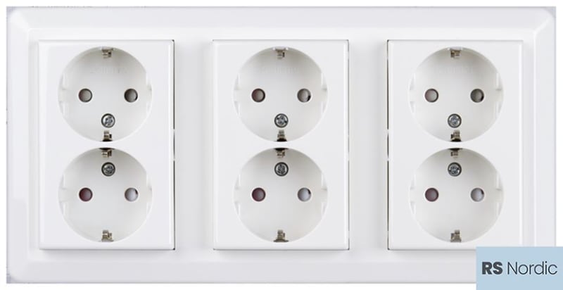 Six-Way socket Flush RS PURE WHITE (EKO30132)