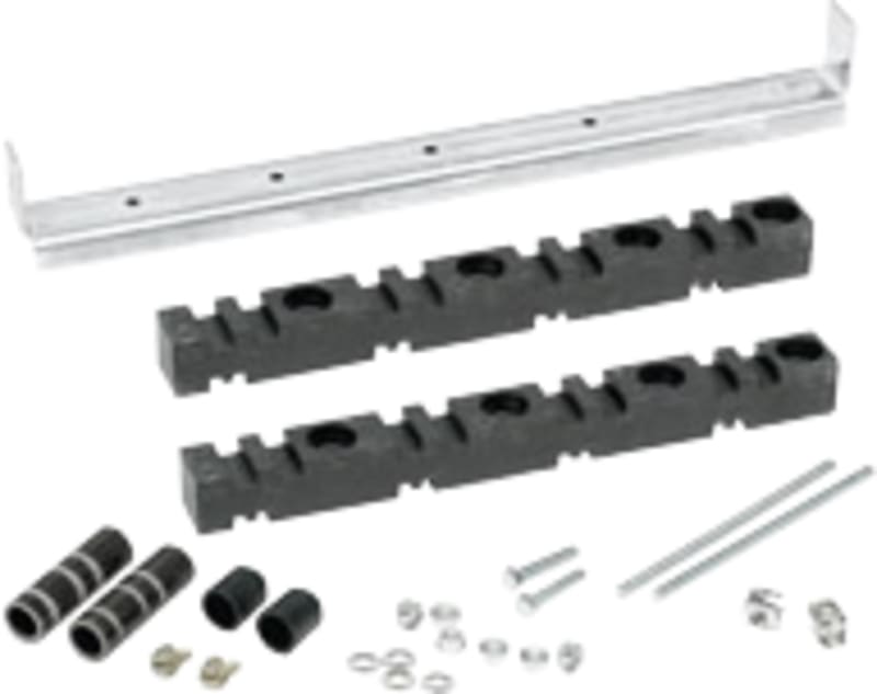 Schneider Electric Horizontal bar support up to 3200 A 600 mm NSYBHS600