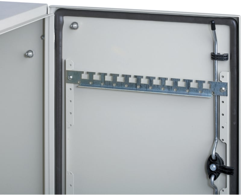 Schneider Electric PanelSeT Door Cable-Guide Cross Rail 800 mm (NSYTFPCRN8)