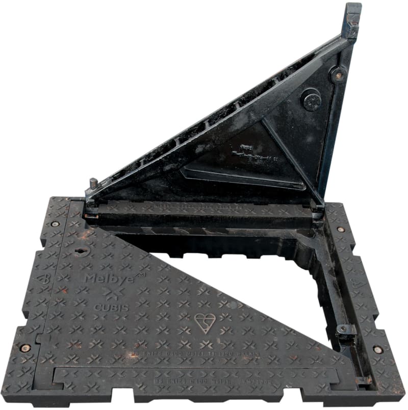FF9060 Cast Iron Cover D400 140mm (2821345)