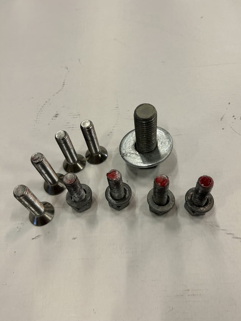 Fixing Material f. isolator (2822124)