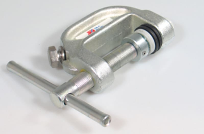 Melbye for bracket both on painted and hot-dip galvanised steel profiles, earth busbar e