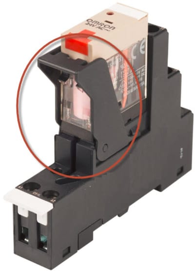 Omron P2CM-ESS Retaining Bracket for P2RF-ESS Socket, 10 pcs