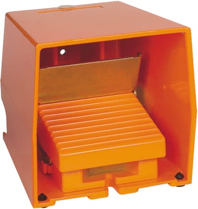 Schneider Electric Preventa XPE, Single foot switch, metal, orange, with cover, trigger mechanism, 1 NO + 1 NC XPER510
