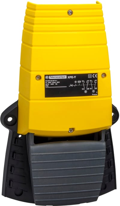 Schneider Electric single foot switch - IP55 - without cover - plastic - yellow - 1 NC + 1 NO XPEY110