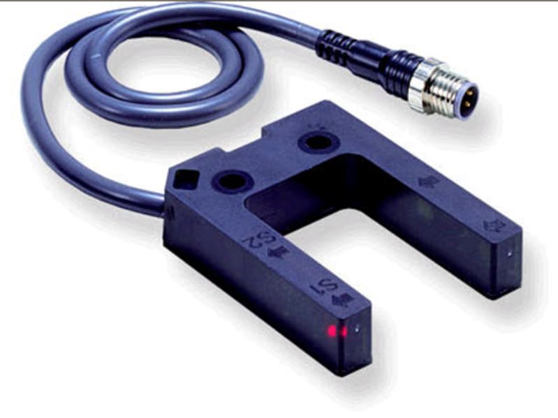 Omron E3Z-G81-M3J Fork Photoelectric Sensor 25 mm PNP M8 Pigtail