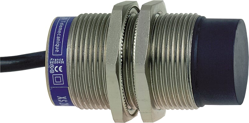 Telemecanique OsiSense XS230BLPBL2 Inductive Proximity Sensor — M30 barrel, Sn 15 mm, PNP, NC, pre-wired cable
