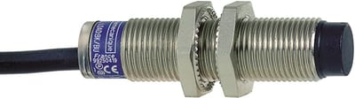 Telemecanique OsiSense XS612B4PBL2 Inductive Proximity Sensor — M12 barrel, Sn 7 mm, PNP, NC, pre-wired cable