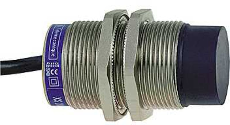 Telemecanique OsiSense XS630B4PBL2 Inductive Proximity Sensor — M30 barrel, Sn 22 mm, PNP, NC, pre-wired cable (2 m)