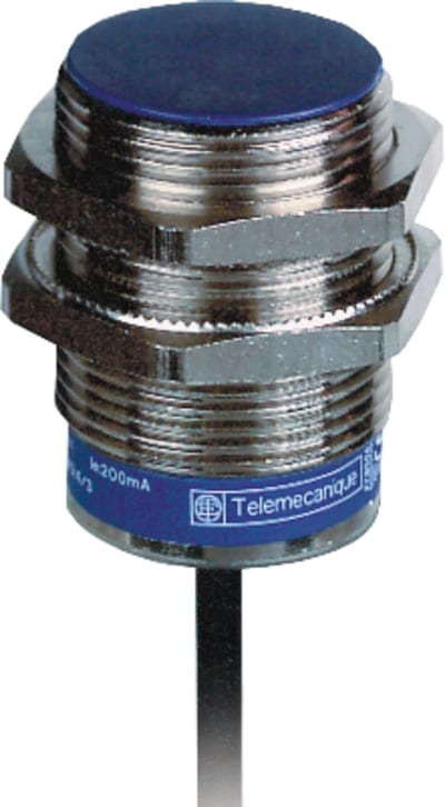 Telemecanique OsiSense XS530B1PAL5 Inductive Proximity Sensor — M30 barrel, Sn 10 mm, PNP, NO, pre-wired cable
