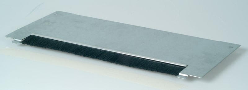 Cover plate with brushes (NSYECP300)
