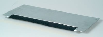 Cover plate with brushes (NSYECP300)