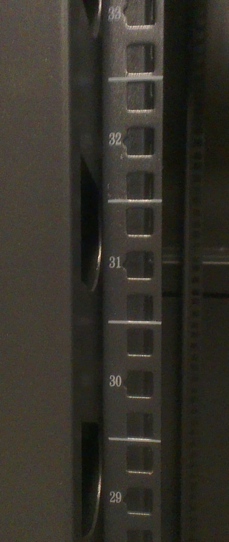 Cabinet 19" 42 He B80XD80XH210 (6996250)