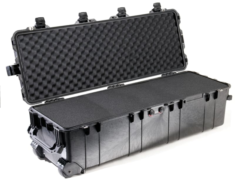 Peli Case 1740 with Foam, Wheels and Retractable Handle (8866863)