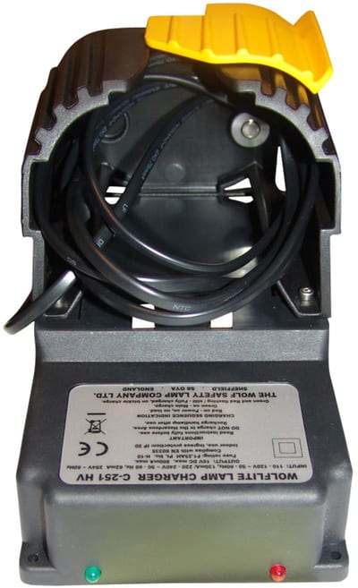 Charger WOLF C251HVE 220V1WLCH