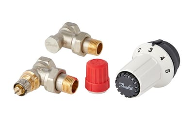 Danfoss RAS-C + RA-N + RLV-S radiator valve set (TRV set) — Angle DN 15, 3-Elements, RAS-C sensor