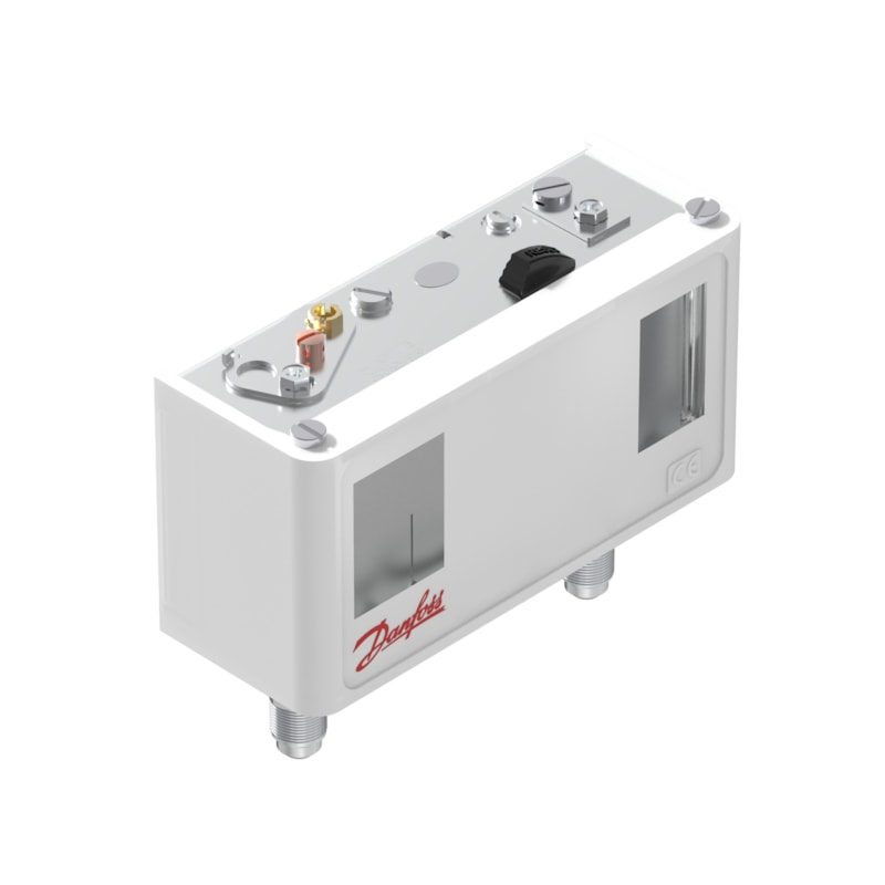 Danfoss KP17B dual-pressure switch, LP -0.2 to 7.5 bar / HP 8 to 32 bar, HP manual (max) reset, SPDT