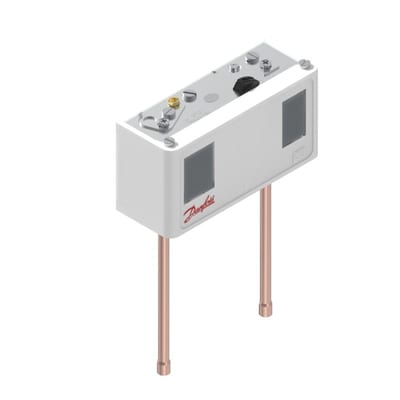 Danfoss KP15 dual pressure switch, LP -0.2 to 7.5 bar / HP 8 to 32 bar, auto / manual max reset, SPDT+SPST(NO), 1/4 in solder ODF, IP30