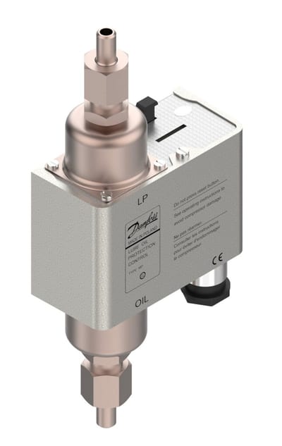 Danfoss MP55A oil differential pressure switch, 0.3 bar–4.5 bar adjustable, manual (minimum) reset, 45 s time delay, G 3/8 in