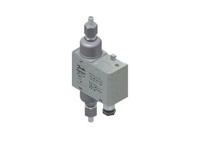 Danfoss MP55A oil differential pressure switch, 0.3 bar–4.5 bar adjustable, manual (minimum) reset, 60 s time delay, G 3/8 in