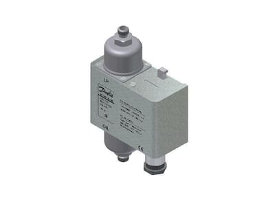 Danfoss MP55A oil differential pressure switch, 0.3 bar–4.5 bar adjustable, manual (minimum) reset, 45 s time delay, M12X1.5