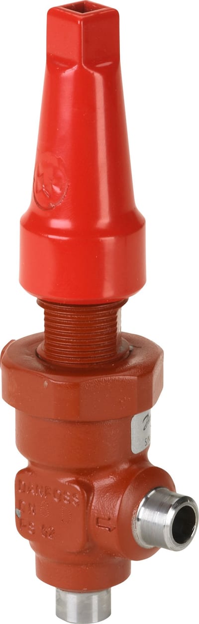 Danfoss SVA-S 6 shut-off (stop) valve, 6 mm (1/4 in) angleway with cap, butt weld to ASME B 36.10M Schedule 80, steel, 52 bar, Kv 2.9 M3/h
