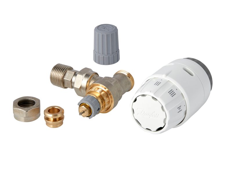 Danfoss RAS-C2 thermostatic radiator valve set — RAS-C2 sensor + 10 mm bidir angle valve (013G6055)