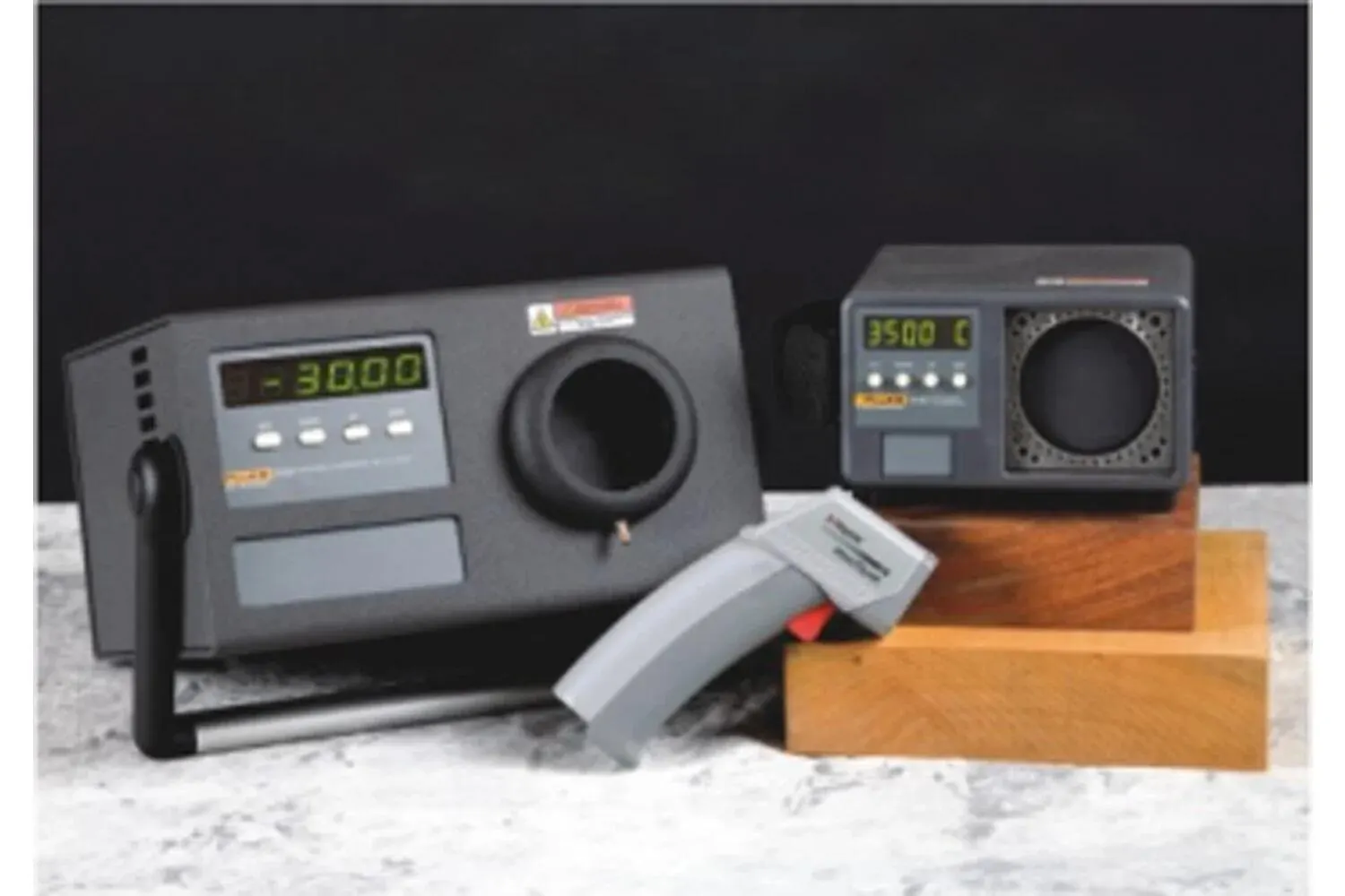 Fluke 9132/9133 Portable Infrared Calibrator with Blackbody Source