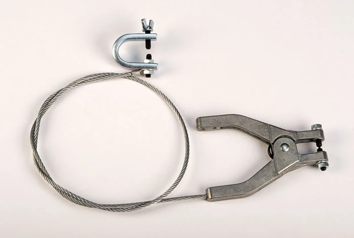 Antistatic Wire for Bonding and Grounding, with Hand Clamp and "C" Clamp, 3 feet