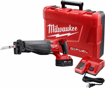 Milwaukee Tool 18-Volt FUEL SAWZALL® Reciprocating Saw Kit 2720-21