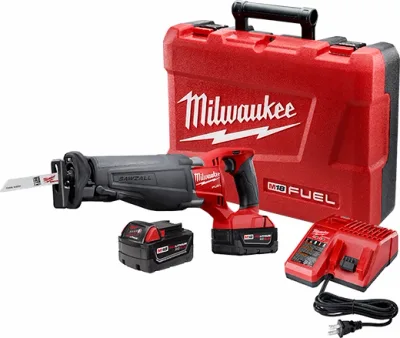 Milwaukee Tool 18-Volt FUEL SAWZALL® Reciprocating Saw Kit 2720-22