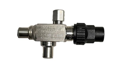 Angle Valve 7/8" ID × 7/8" ID with 1/4" Flare Port, CO2 60 bar