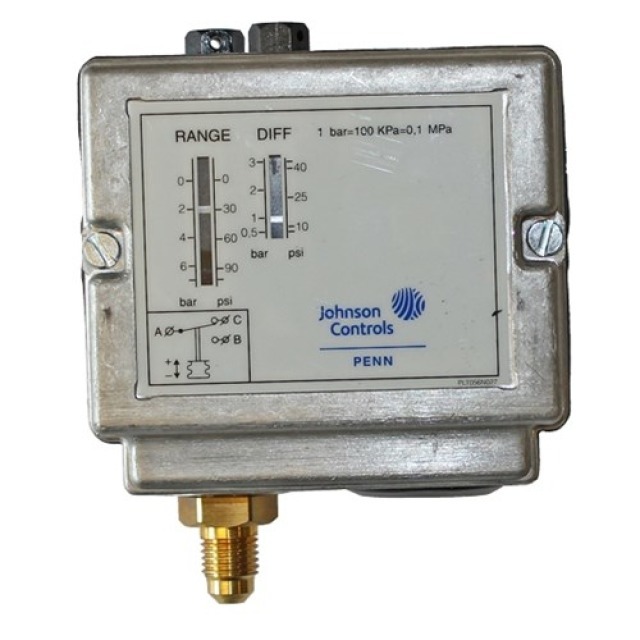 Johnson Controls Penn P77AAA-9300 Pressure Switch, −0.5 to 7 bar (P77AAA9300)