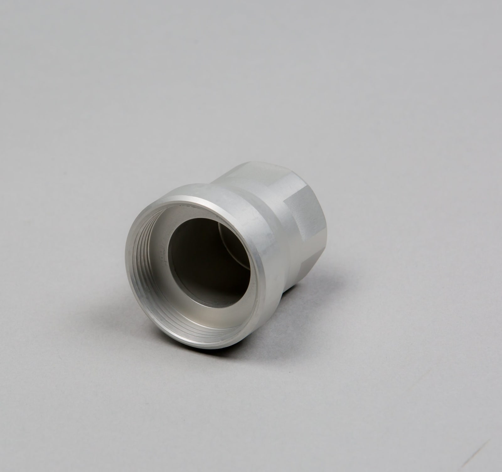R-Can/Sterilight Sleeve nut, retainer closed