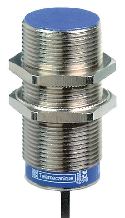 Telemecanique Sensors XS6 Sensor - Inductive Sensor XS6, M30, AC/DC NO, 2M, 15mm, cable