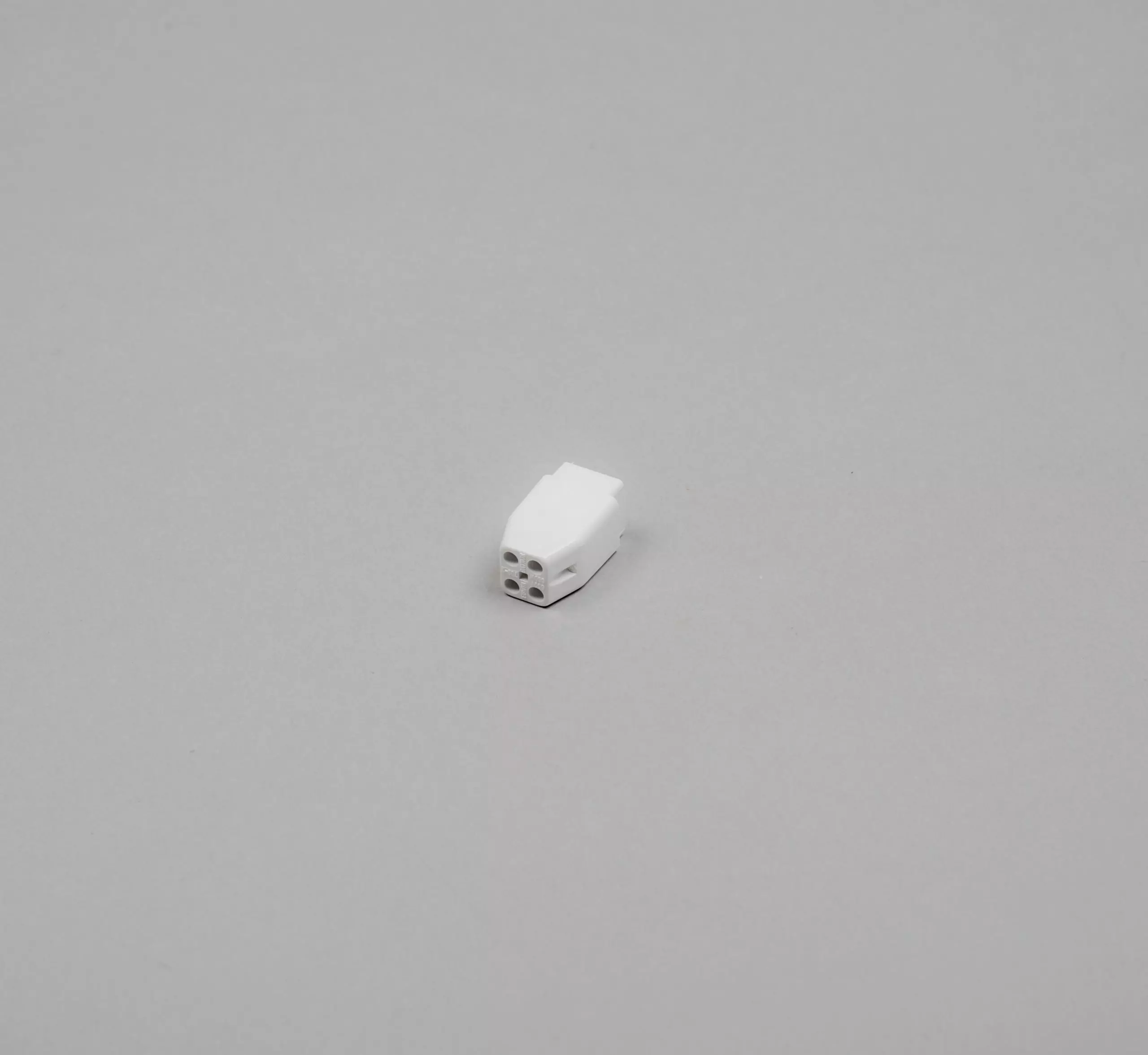 Ueberall Lamp Connector