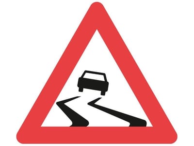 Warning Sign Slippery Road A31 - 70cm, 70cm